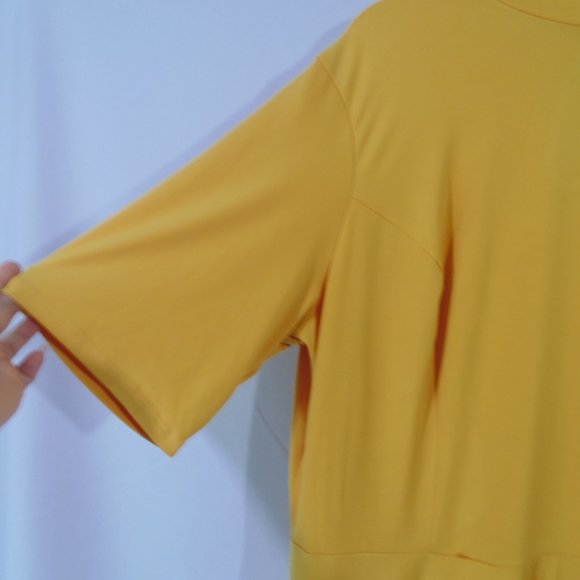 Ashley Stewart mock turtleneck 22/24 mustard asymetrical hem - Picture 2 of 5